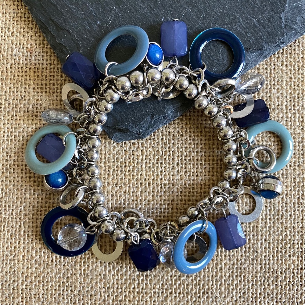 Bracelet Bead Disc Charm Silver Stretch Bohemian festival Blue Silver Tone